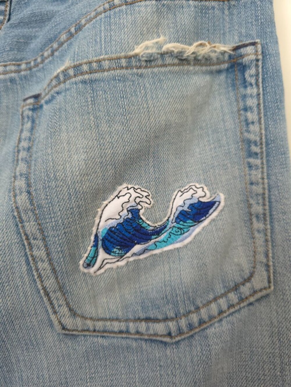 Karakuri Tamashii Japanese Denim Jeans w/ Embroidered Koi Fish & Wave Design 32 - Picture 11 of 13